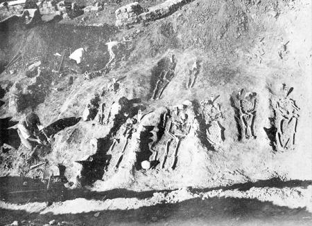 Imagen Excavación de tumbas en la necrópolis visigoda en 1942