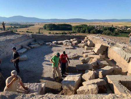 Las excavaciones en Confloenta permiten ampliar de forma notoria los conocimientos sobre el sector oriental de las Termas